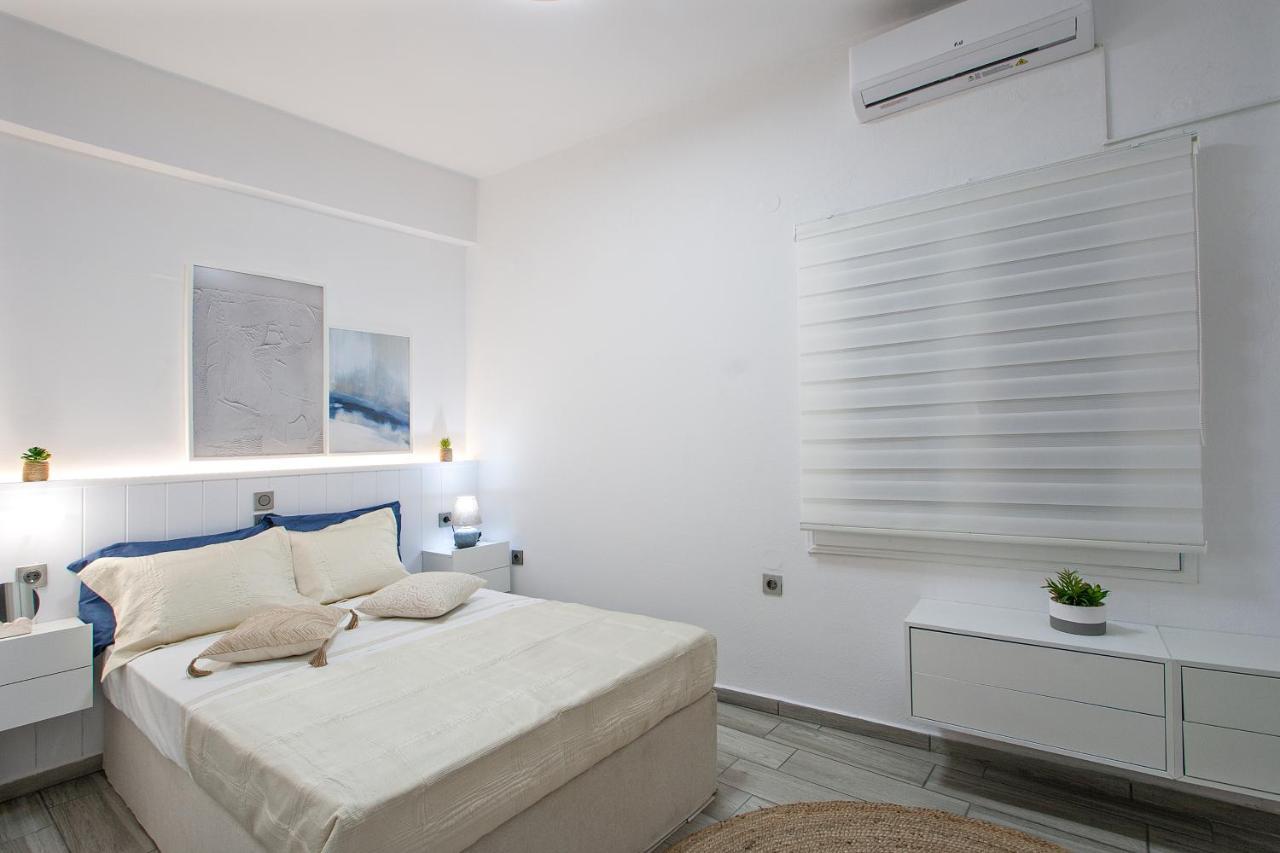 Capolavoro, Boutique Apartment With Unique Rooftop Skiathos Town Exterior foto