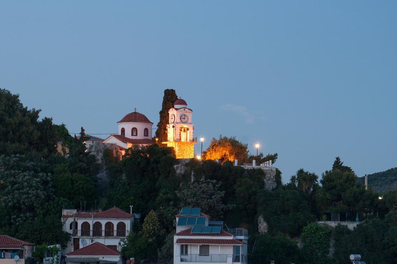 Capolavoro, Boutique Apartment With Unique Rooftop Skiathos Town Exterior foto