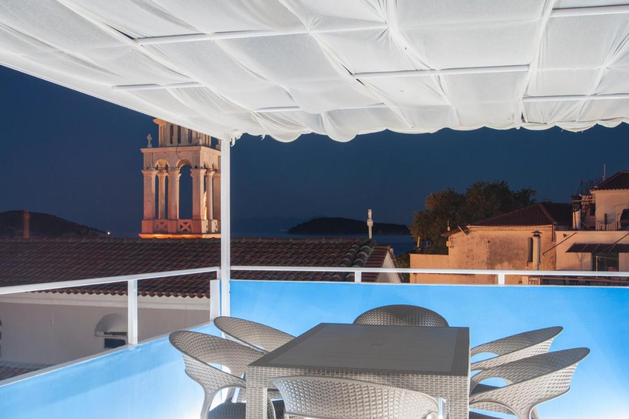 Capolavoro, Boutique Apartment With Unique Rooftop Skiathos Town Exterior foto